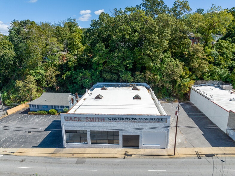 248 Biltmore Ave, Asheville, NC for lease - Building Photo - Image 2 of 8
