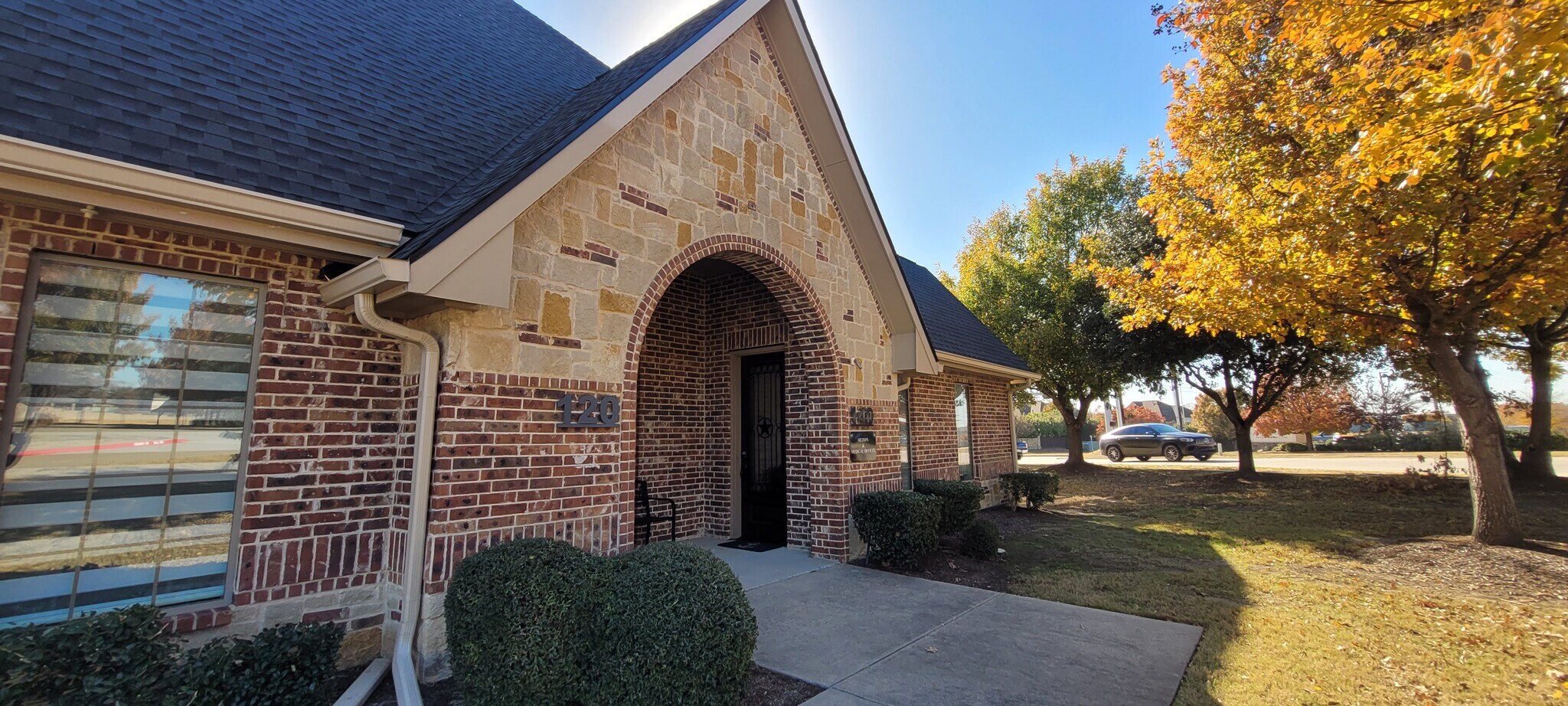 1420 W Exchange Pky, Allen, TX à louer Photo du bâtiment- Image 1 de 12