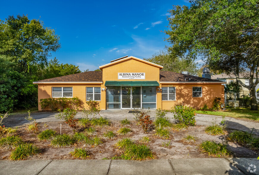 820 15th St N, Saint Petersburg, FL à vendre - Photo principale - Image 1 de 14