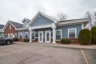 421-481 PENBROOKE Dr, Penfield, NY for lease Building Photo- Image 2 of 43