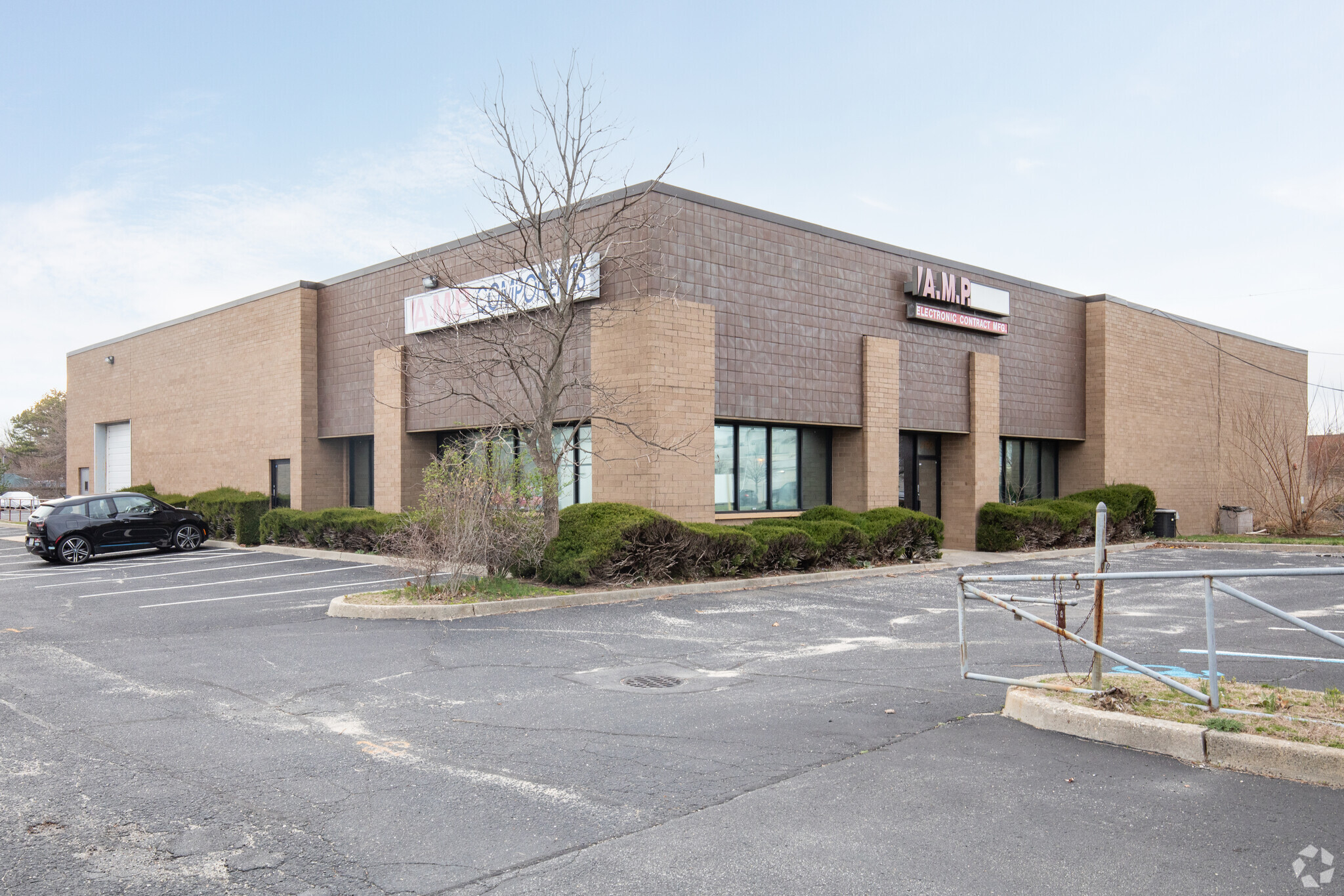 2190 Smithtown Ave, Ronkonkoma, NY for lease Primary Photo- Image 1 of 8