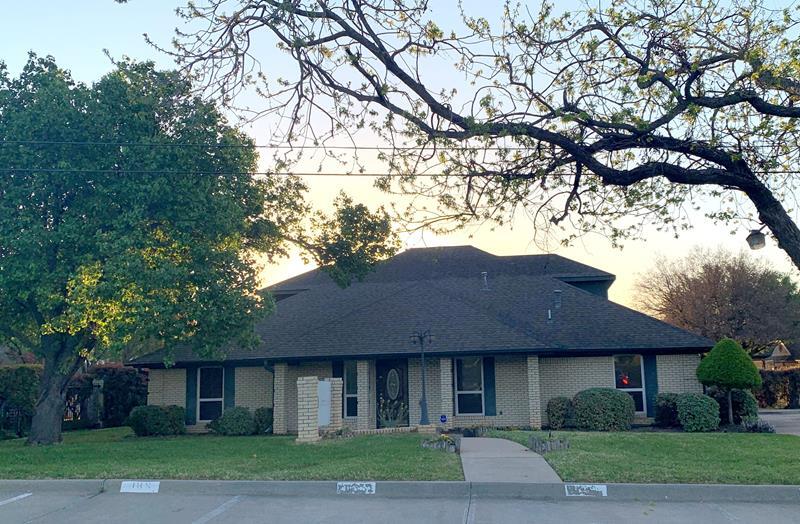 2312 School Ln, Bedford, TX à louer - Photo du bâtiment - Image 3 de 9