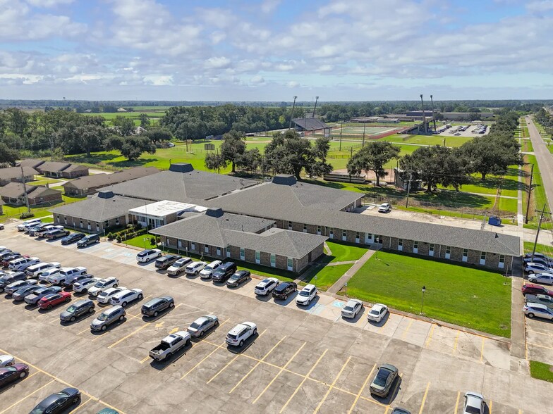 1000 Plantation Rd, Thibodaux, LA à vendre - Photo du bâtiment - Image 2 de 9