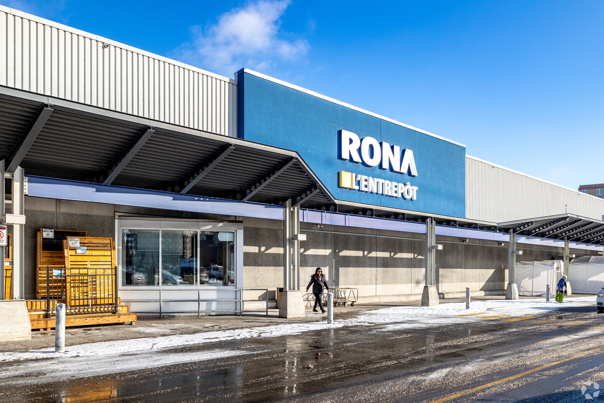 7999 Boul Des Galeries D'Anjou, Montréal, QC à vendre Photo du bâtiment- Image 1 de 1