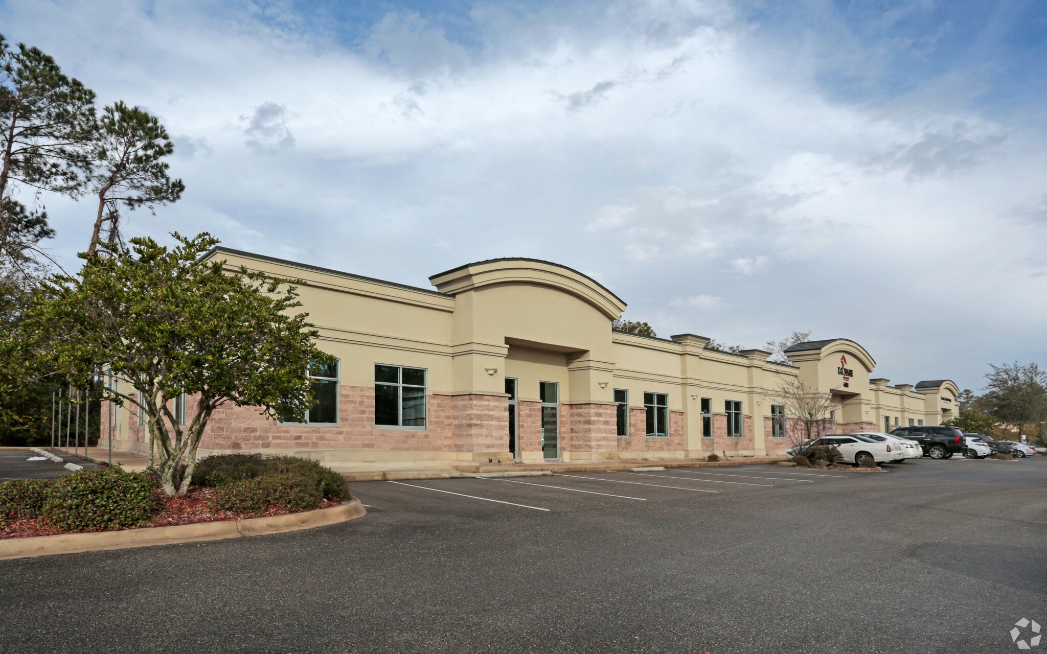 6101 N Gazebo Park Pl, Jacksonville, FL for lease Building Photo- Image 1 of 14