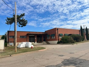115 NW 44th St, Oklahoma City, OK for lease Building Photo- Image 2 of 7