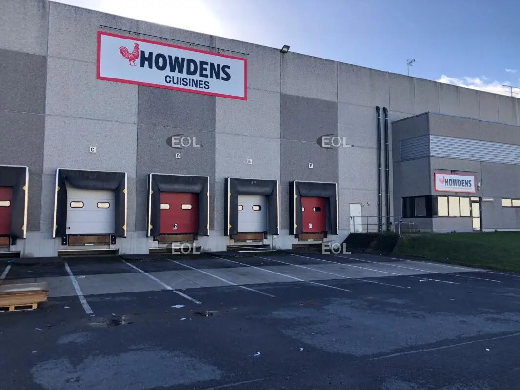 Industrial in Marly-la-Ville for lease Building Photo- Image 1 of 10