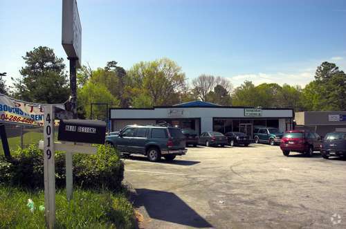 4019 Glenwood Rd, Decatur, GA à vendre - Photo du bâtiment - Image 2 de 12