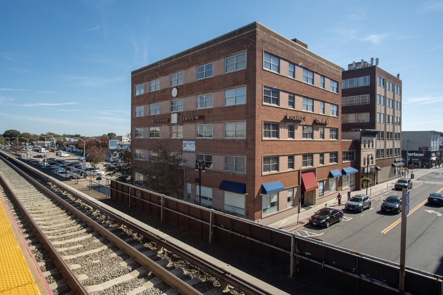 53 N Park Ave, Rockville Centre, NY for lease - Primary Photo - Image 1 of 28