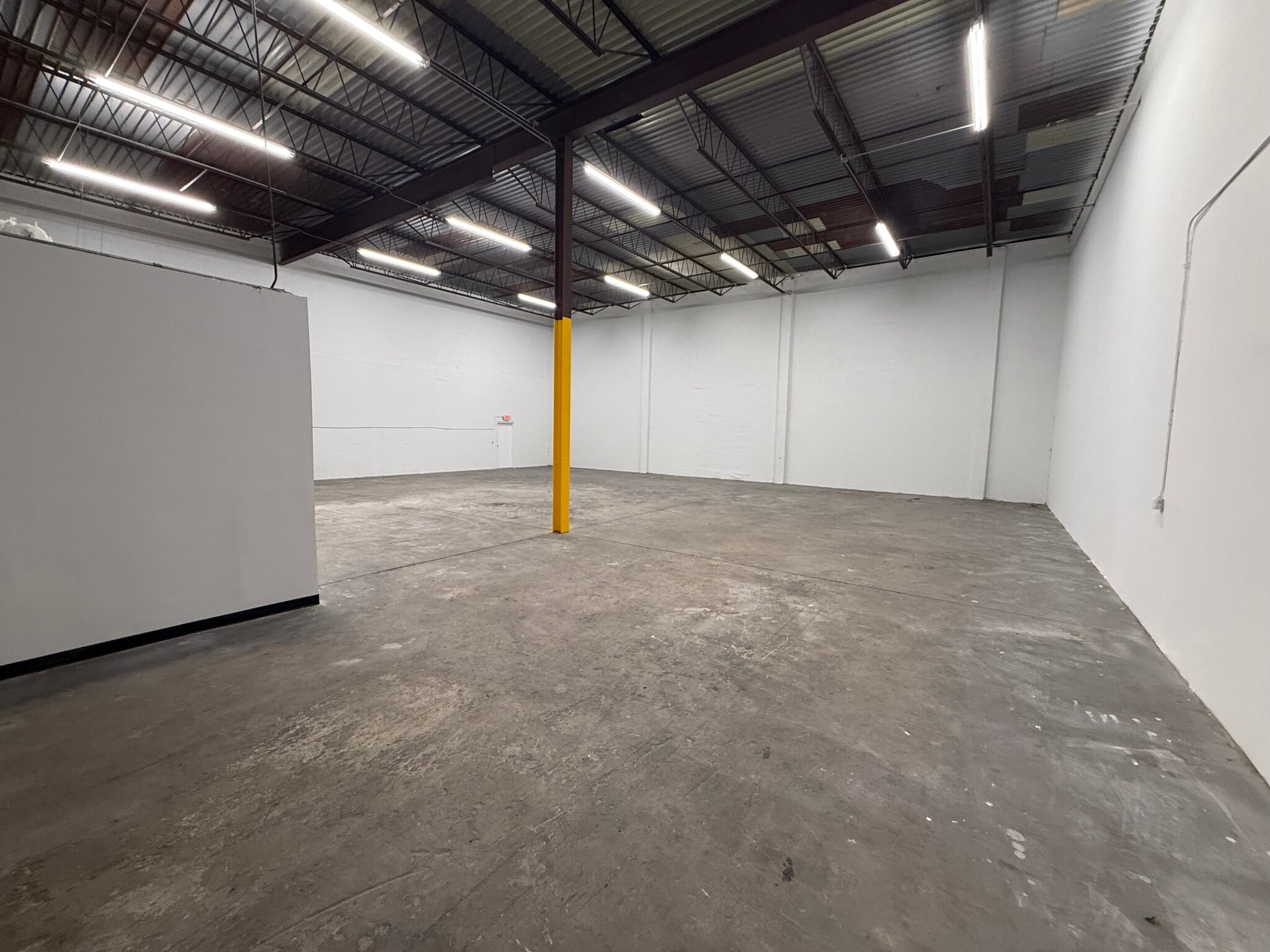 1805-1815 SW 31st Ave, Pembroke Park, FL for lease Interior Photo- Image 1 of 7