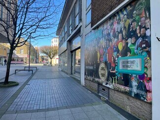 Plus de détails pour 56-72 Euston Rd, Morecambe - Commerce de détail à vendre