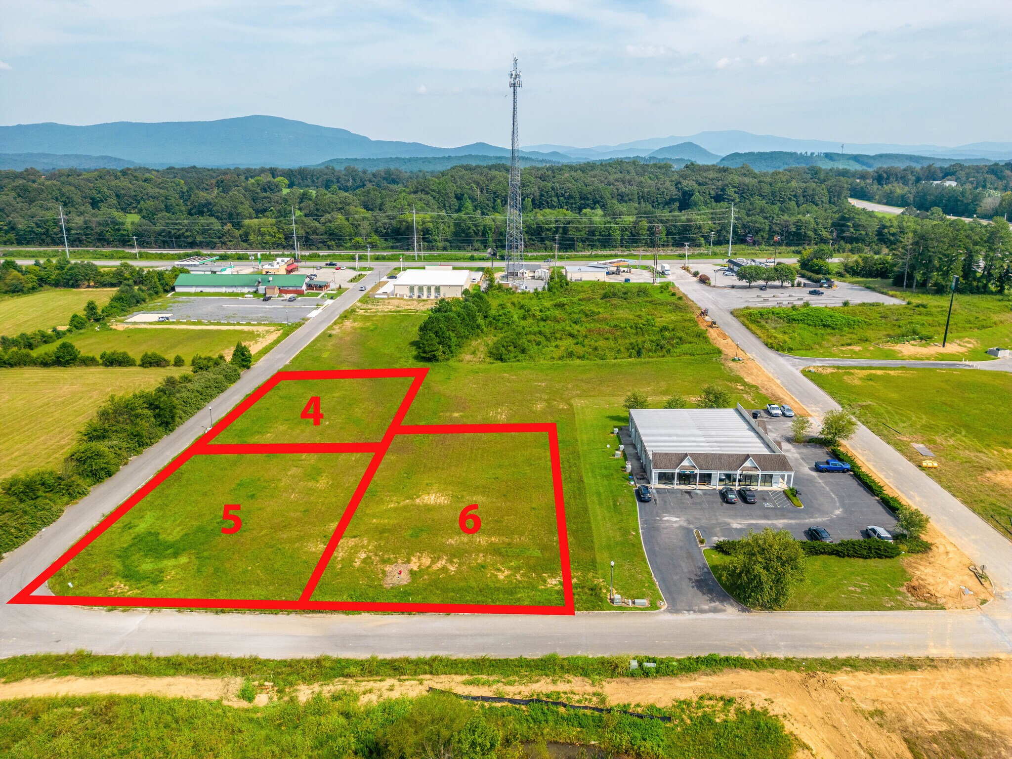 142 White Water Dr, Ocoee, TN for sale Primary Photo- Image 1 of 20