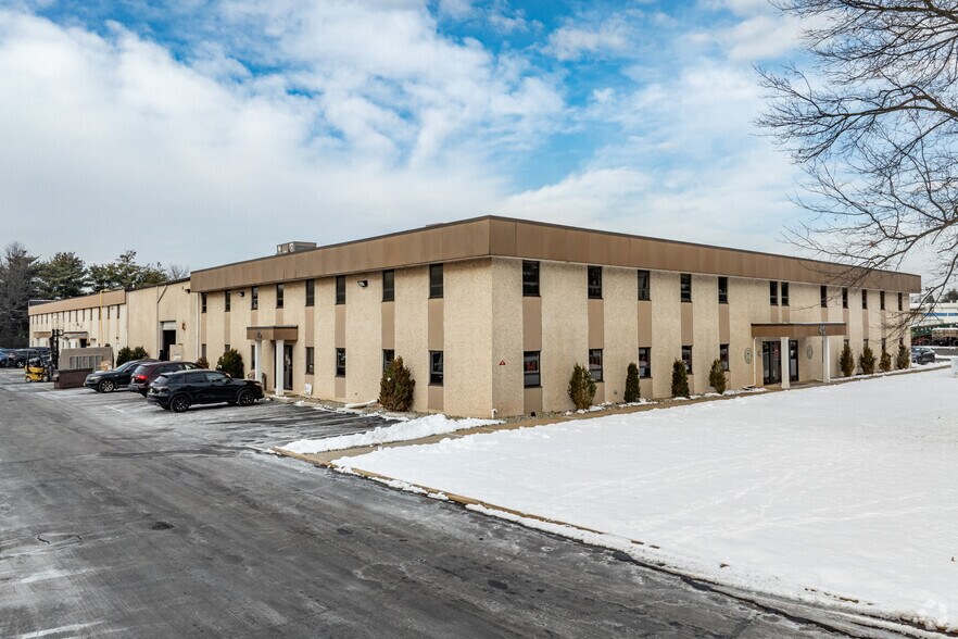 40 Brunswick Ave, Edison, NJ à vendre - Photo du bâtiment - Image 1 de 17