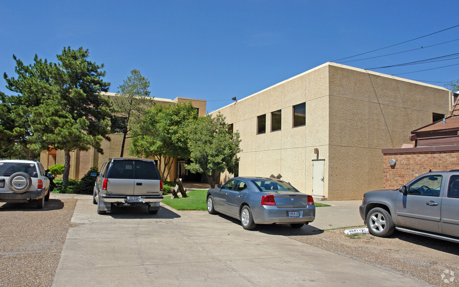 4601 50th St, Lubbock, TX à louer - Photo du bâtiment - Image 3 de 5