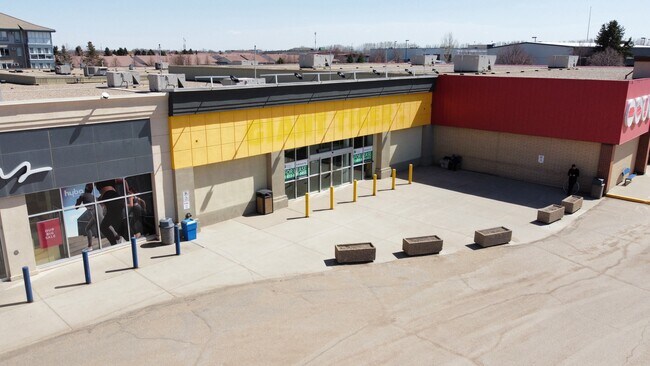Plus de détails pour 3201 13th Ave SE, Medicine Hat, AB - Commerce de détail à louer