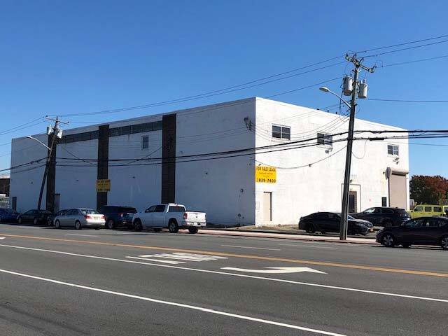 4217 Austin Blvd, Island Park, NY for lease - Building Photo - Image 2 of 4