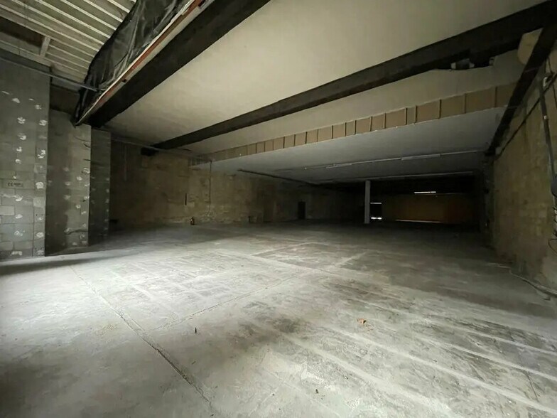 Flex in Bordeaux for lease - Building Photo - Image 2 of 11