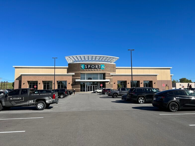 6610 Niagara Falls Blvd, Niagara Falls, NY à louer - Photo du bâtiment - Image 3 de 5