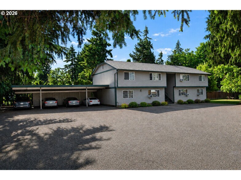 529 S MAPLE St, Canby, OR à vendre - Photo du bâtiment - Image 1 de 21