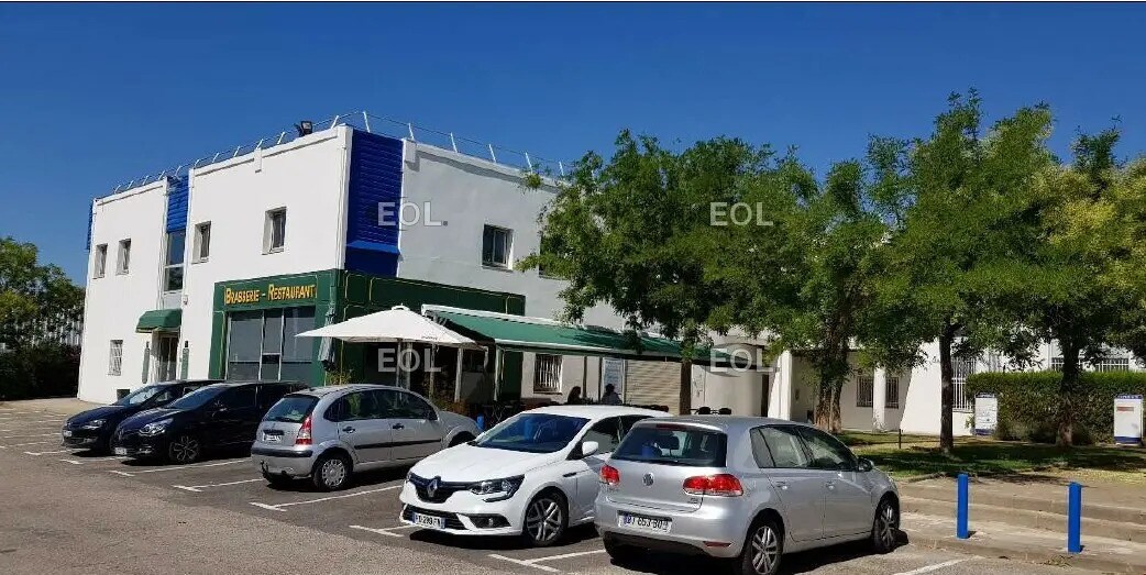 Retail in Vitrolles for lease Building Photo- Image 1 of 8