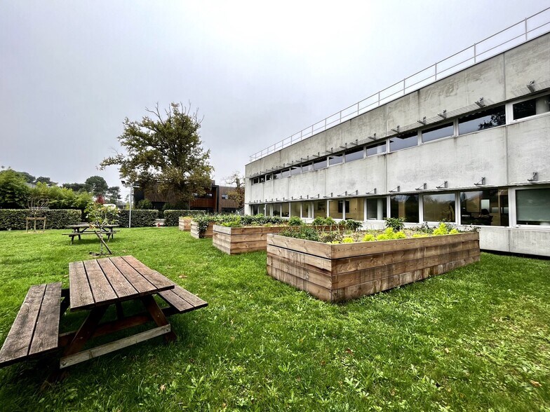 40 Avenue Ferdinand De Lesseps, Canéjan à louer - Photo du bâtiment - Image 2 de 12