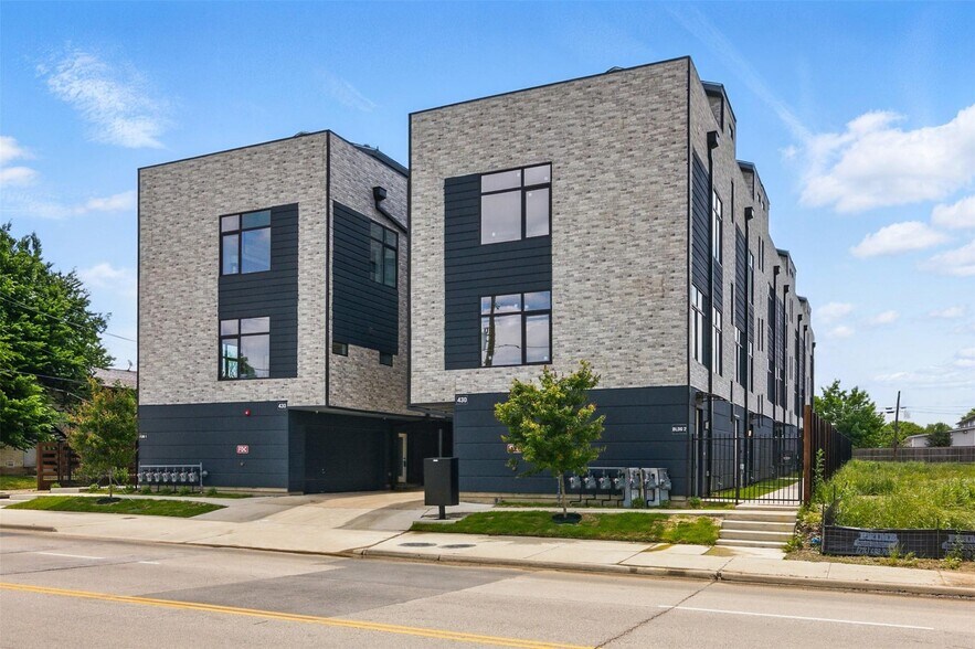 426-430 E 8th St, Dallas, TX à vendre - Photo du bâtiment - Image 3 de 26