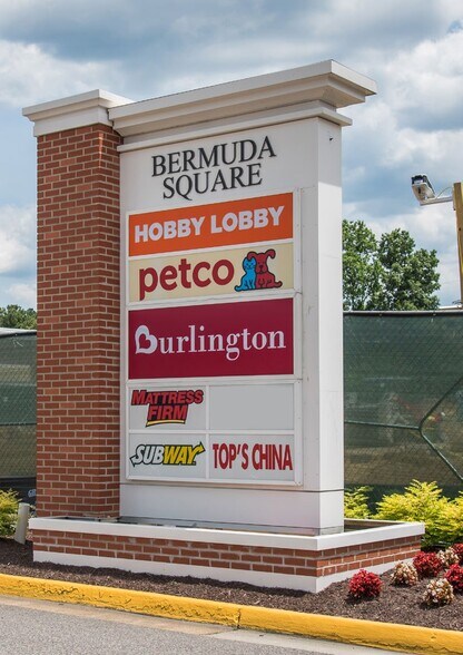 12607-12621 Jefferson Davis Hwy, Chester, VA à louer - Photo du bâtiment - Image 2 de 3