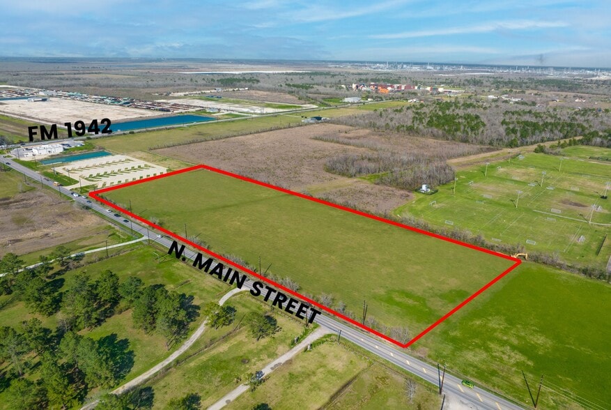 North Main Street, Baytown, TX for sale - Building Photo - Image 3 of 6