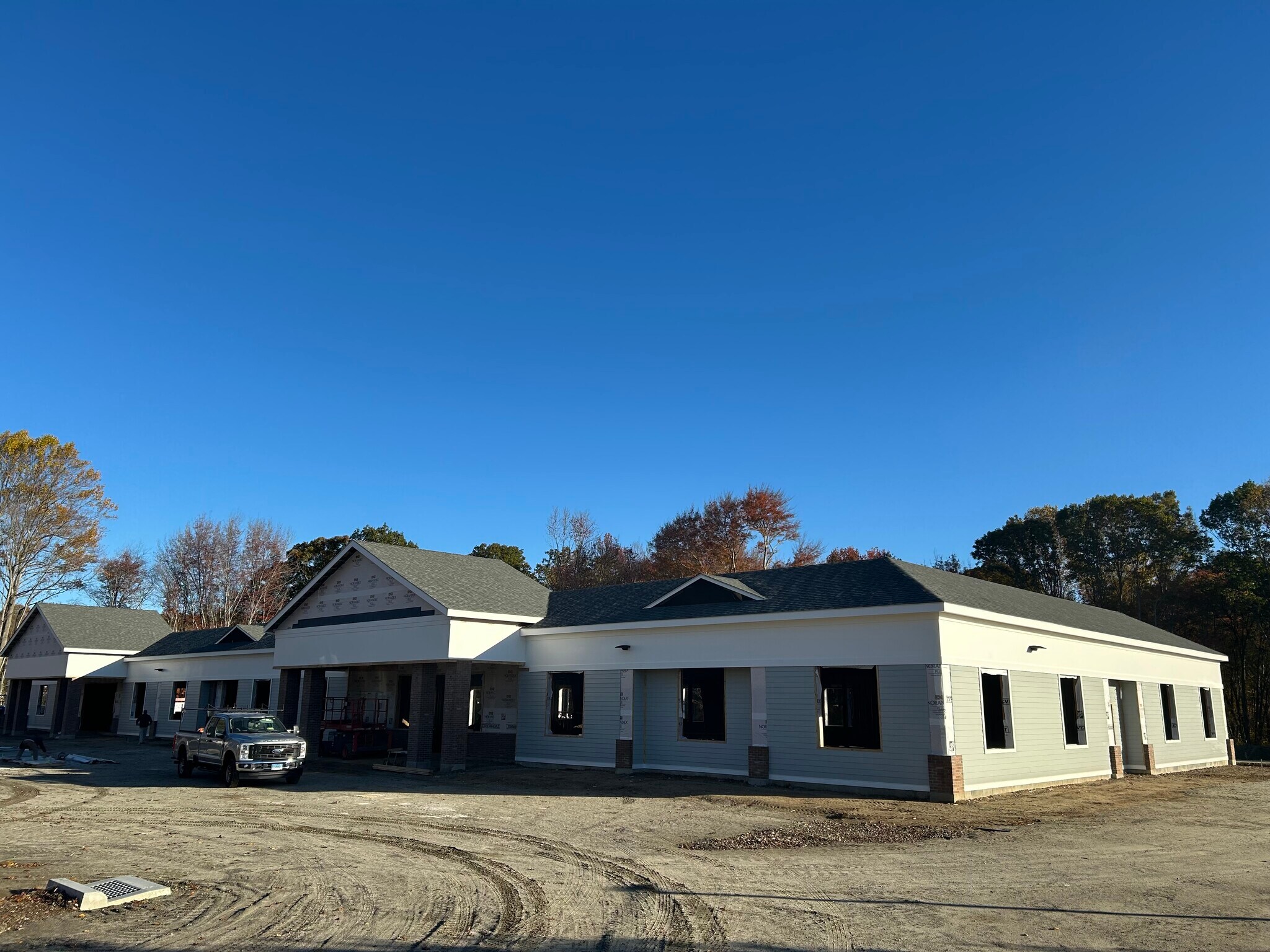 52 Spencer Plain Road, Old Saybrook, CT for lease Building Photo- Image 1 of 3