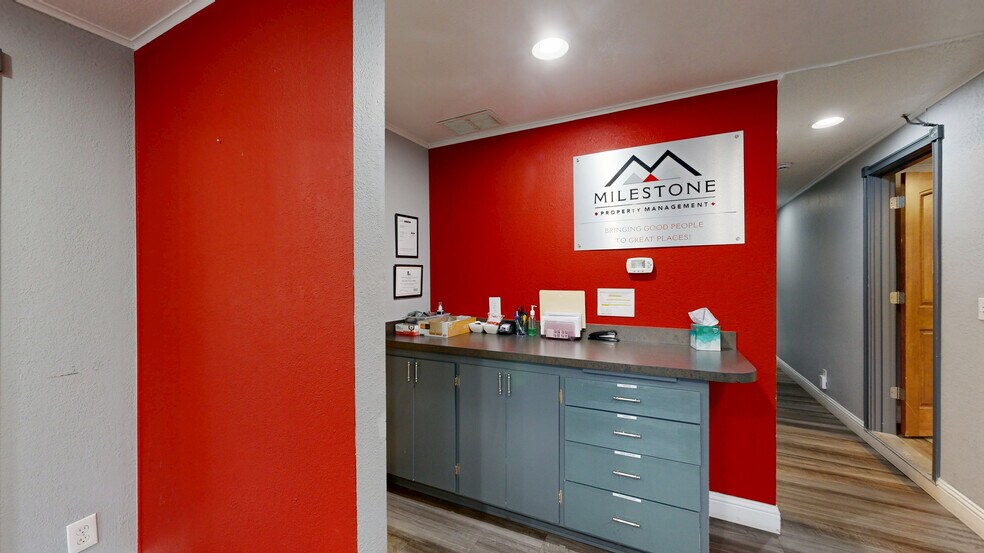 6823 SW Canyon Rd, Portland, OR à louer - Numérisation 3D de Matterport - Image 2 de 20