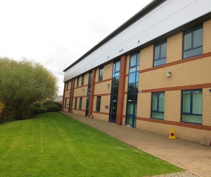9 George Mann Rd, Leeds à vendre - Photo du bâtiment - Image 2 de 3