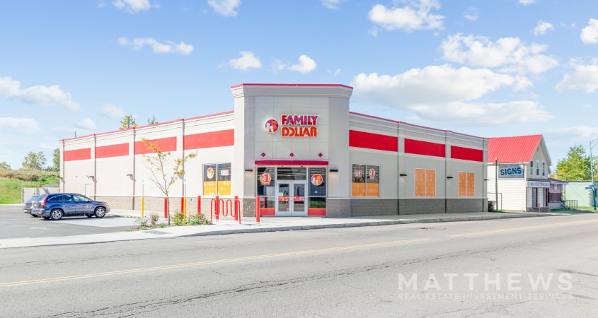 1031 Clinton St, Buffalo, NY à vendre - Photo principale - Image 1 de 17