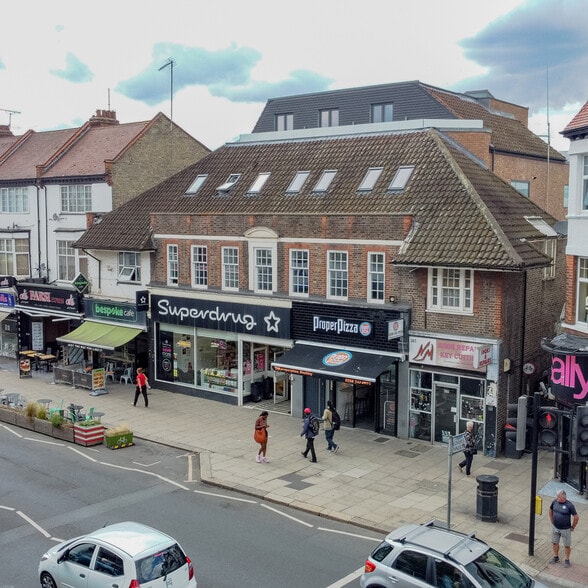 105-105A Ballards Ln, Londres à vendre - Photo du bâtiment - Image 3 de 9