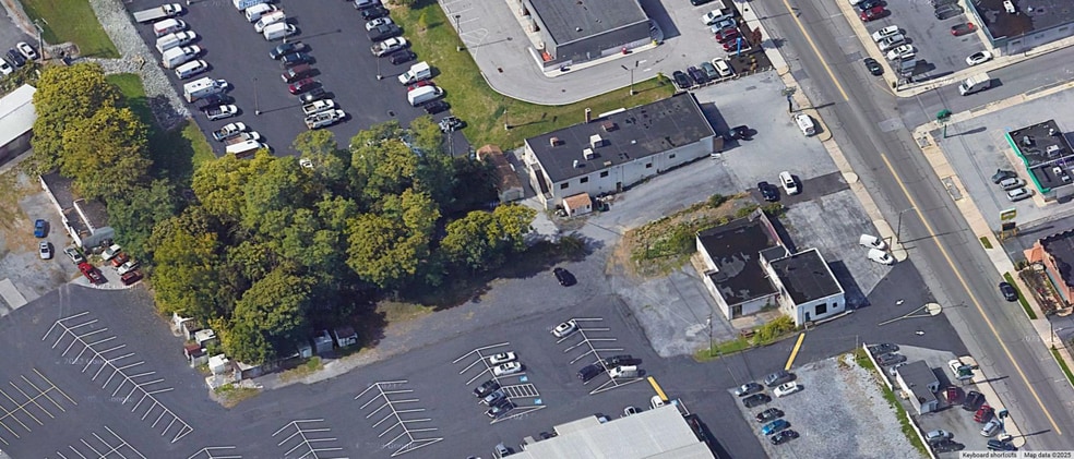 1000 Market St, Lemoyne, PA for sale - Building Photo - Image 3 of 5