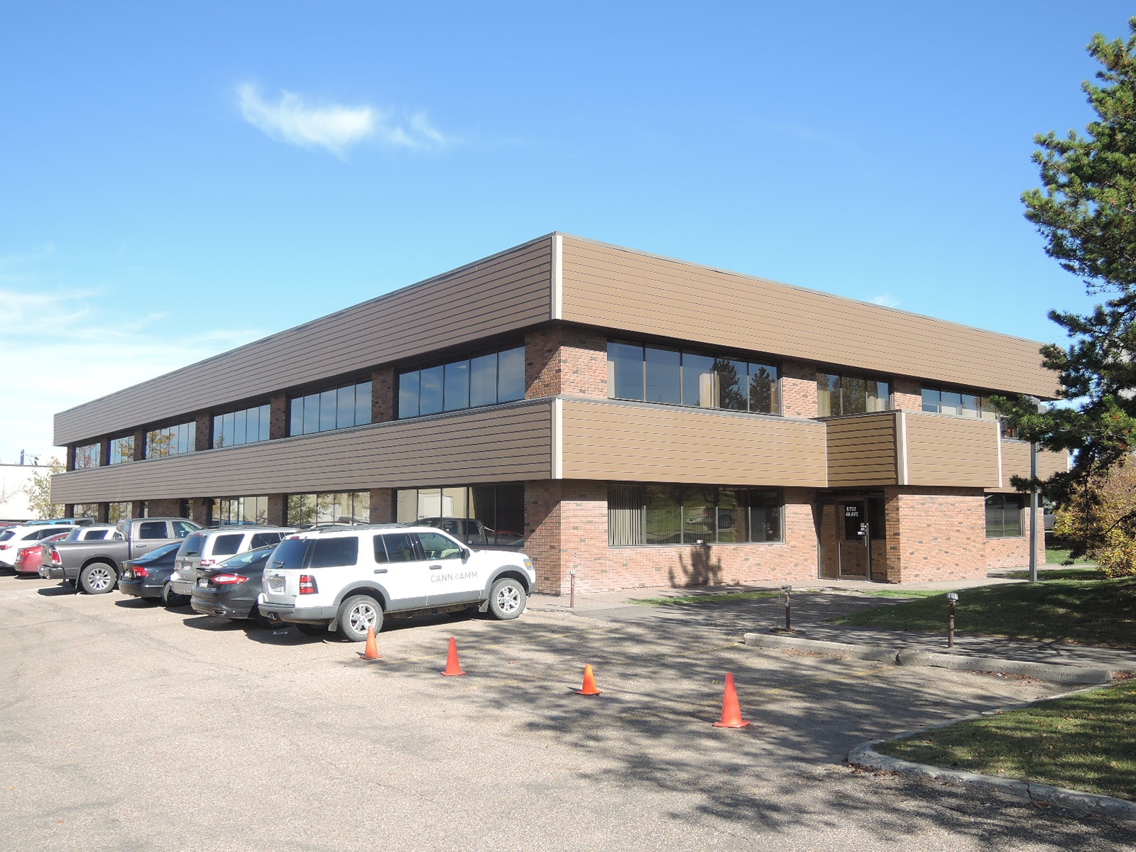 4802-4812 87 St NW, Edmonton, AB for lease Building Photo- Image 1 of 2