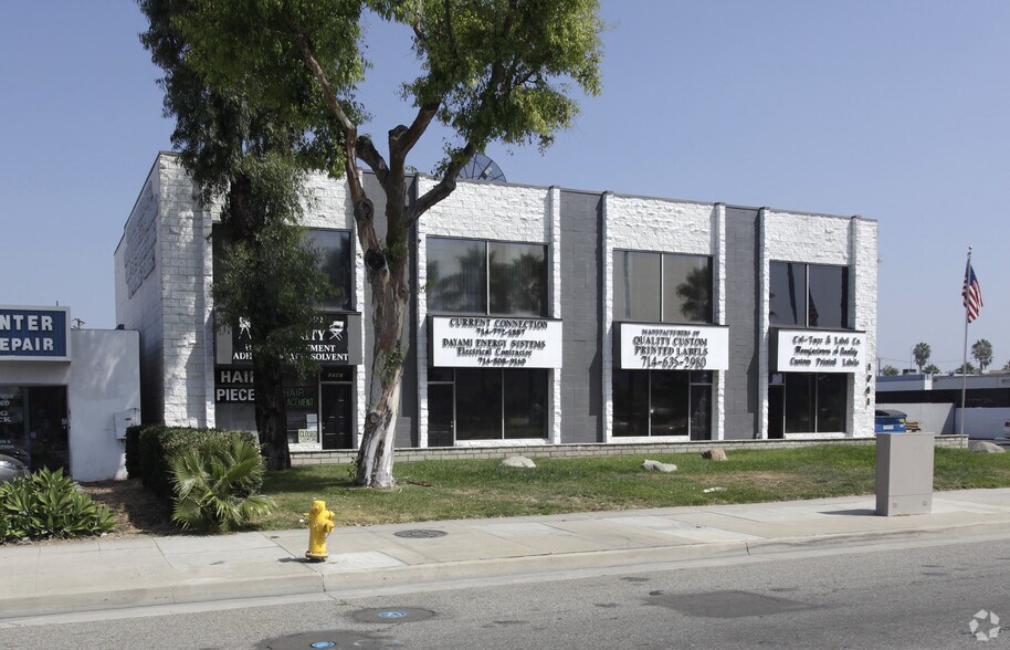 1741 W Lincoln Ave, Anaheim, CA for sale - Building Photo - Image 2 of 3