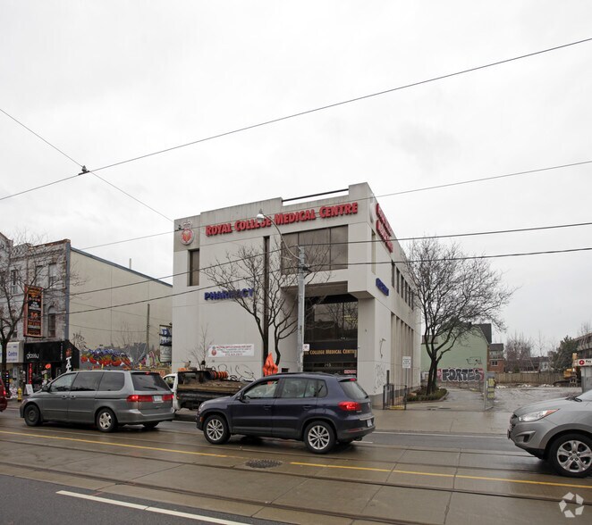 295 College St, Toronto, ON à vendre - Photo du bâtiment - Image 1 de 1