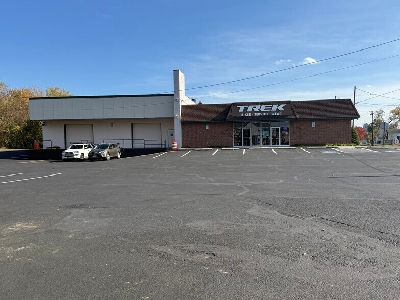 3200 Leonardtown Rd, Waldorf, MD à vendre - Photo du bâtiment - Image 2 de 12