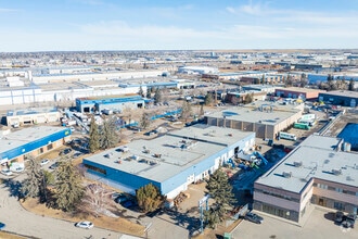 5920 35th St SE, Calgary, AB - AERIAL  map view