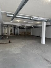 10054 158 St NW, Edmonton, AB à louer Photo intérieure- Image 1 de 7