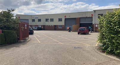 Hampton Rd W, Feltham for lease Interior Photo- Image 1 of 3