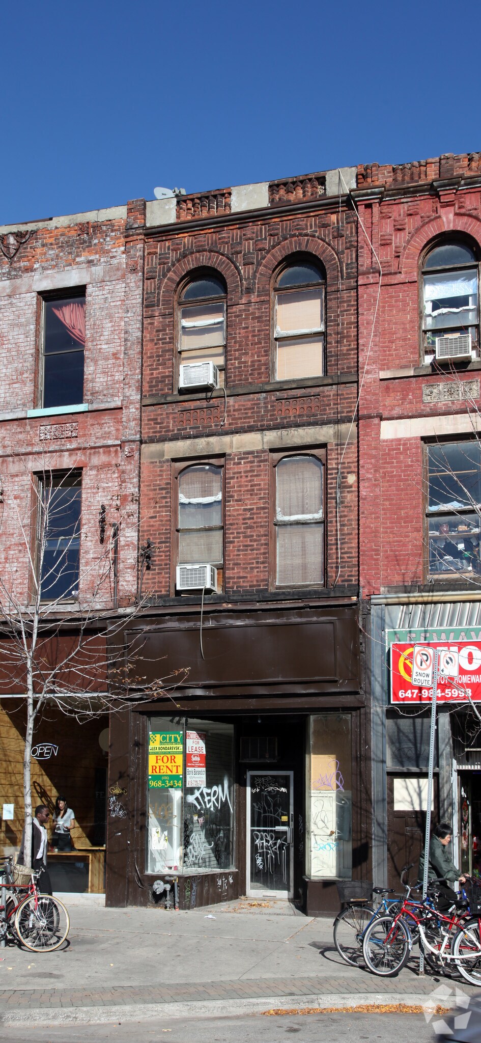 433 Spadina Ave, Toronto, ON for lease Primary Photo- Image 1 of 2