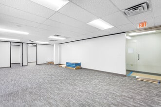 4005 Banister Ln, Austin, TX for lease Interior Photo- Image 2 of 4