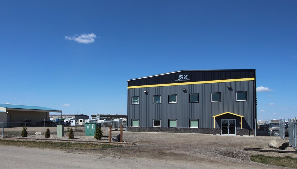 122 Broxburn Blvd, Lethbridge, AB à vendre - Autre - Image 1 de 1