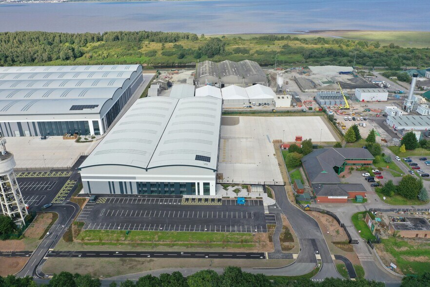North Rd, Ellesmere Port à louer - Photo du bâtiment - Image 1 de 3
