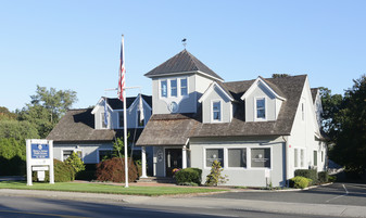 1673 North Hwy, Southampton NY - Services immobiliers commerciaux