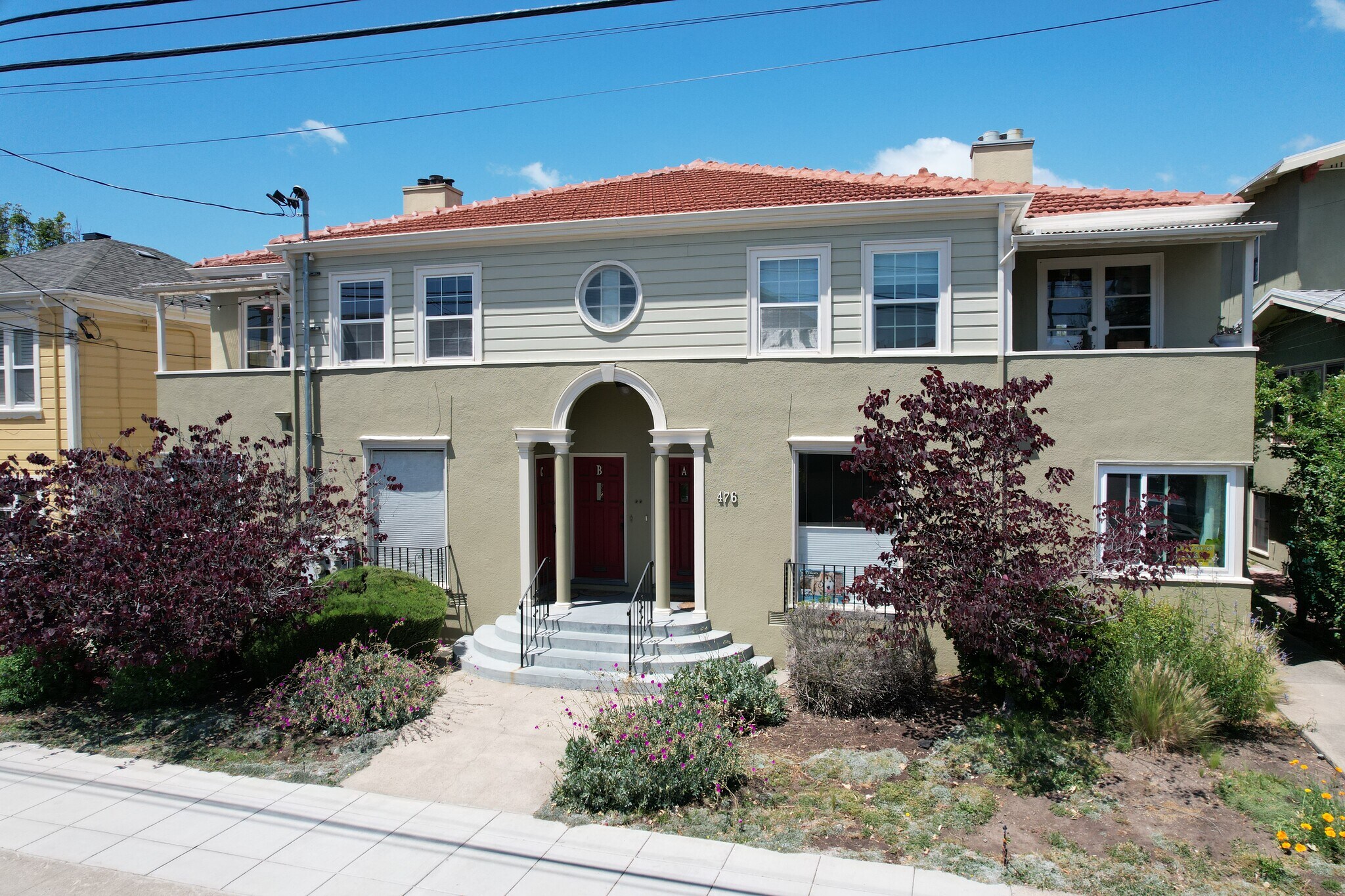 476 42nd St, Oakland, CA à vendre Photo du bâtiment- Image 1 de 40