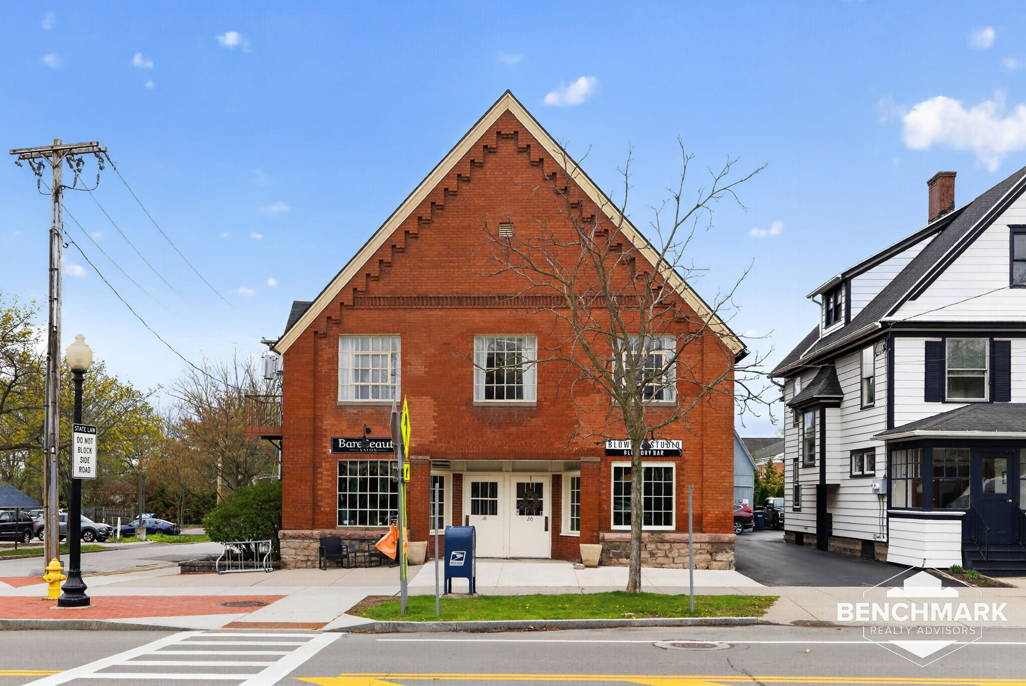 16-20 S Main St, Pittsford, NY à louer Photo du bâtiment- Image 1 de 32