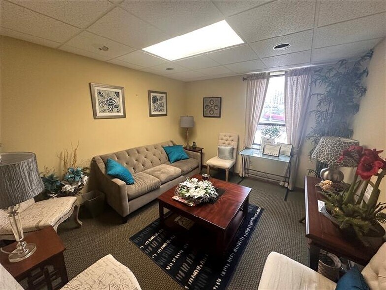 3000 McKnight East Dr, Pittsburgh, PA à vendre - Photo intérieure - Image 3 de 12