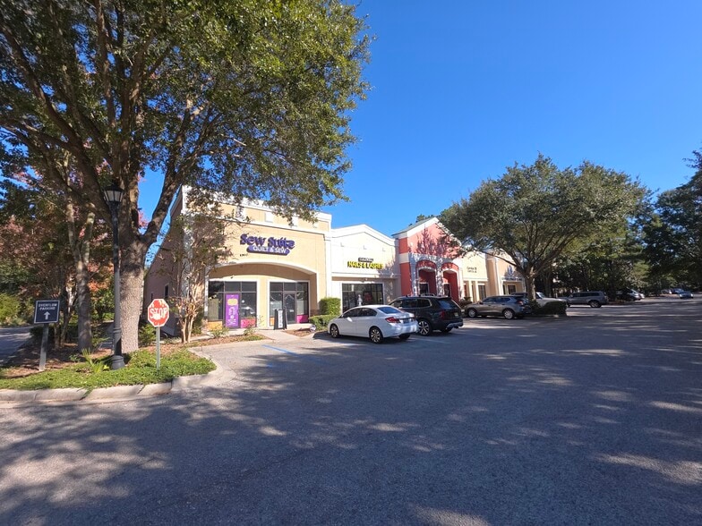 4375 Bluffton Pky, Bluffton, SC for lease - Building Photo - Image 1 of 14